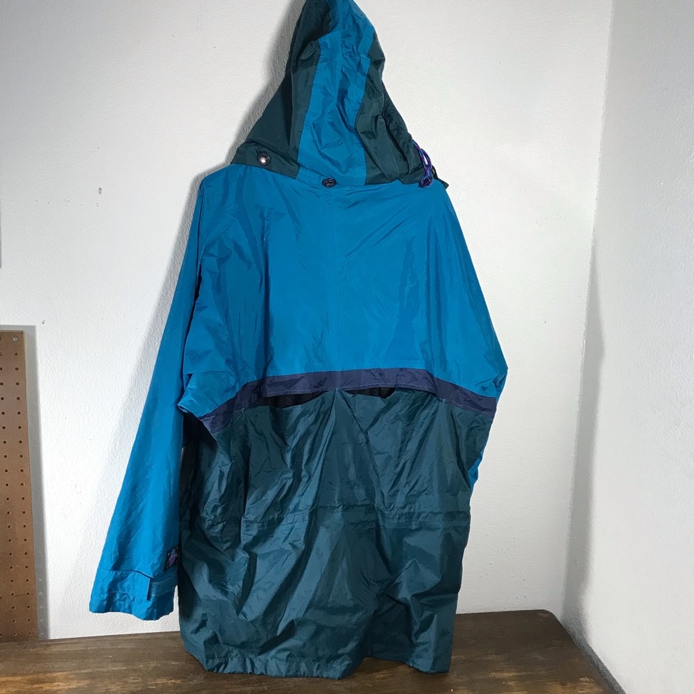 Helly Hansen Vented Windbreaker Jacket Size Large - image 5